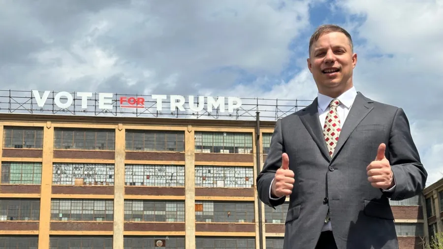 Trump’ın desteklediği aday Stefanik’in koltuğu için ön seçimi kazandı