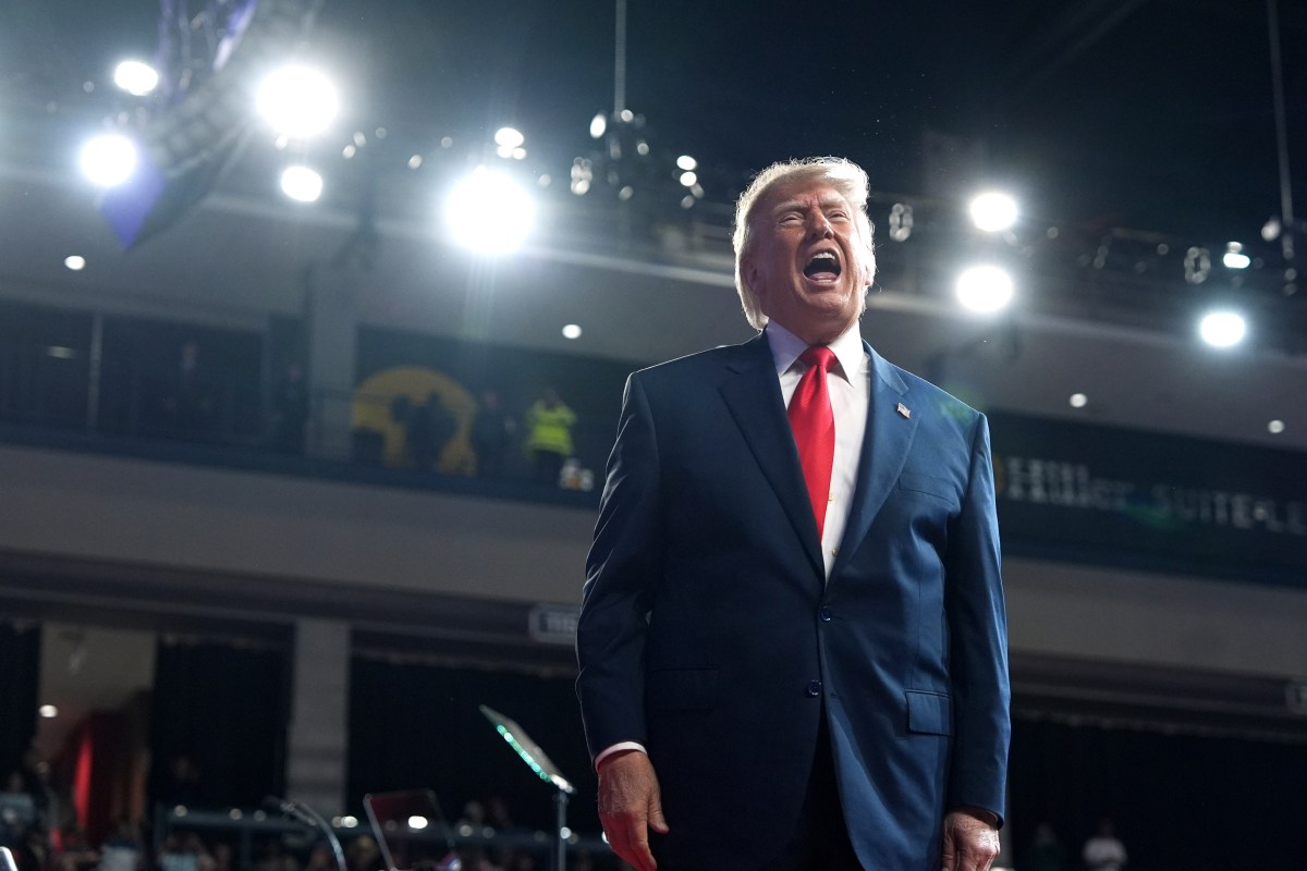 Trump, Ekonomi Eleştirileri Arasında 5.000 Dolarlık Çek Hamlesi