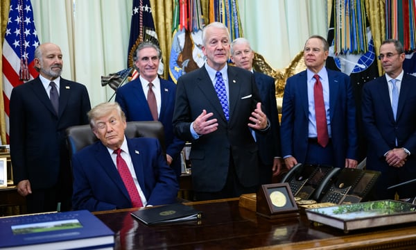 Trump'ın Ekonomik Diplomasisi Seçim Sahnesine Dönüşüyor