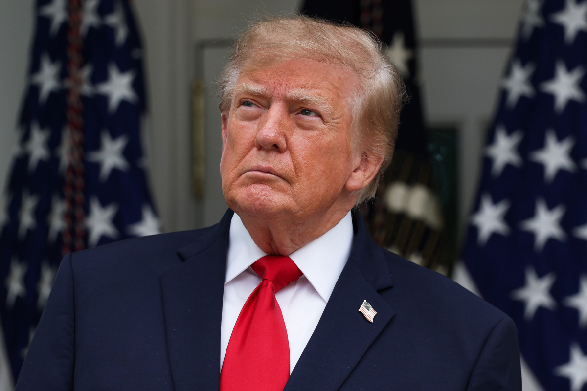 Trump'ın Erkek Seçmen Desteği Ara Seçimler Öncesi Erişiyor