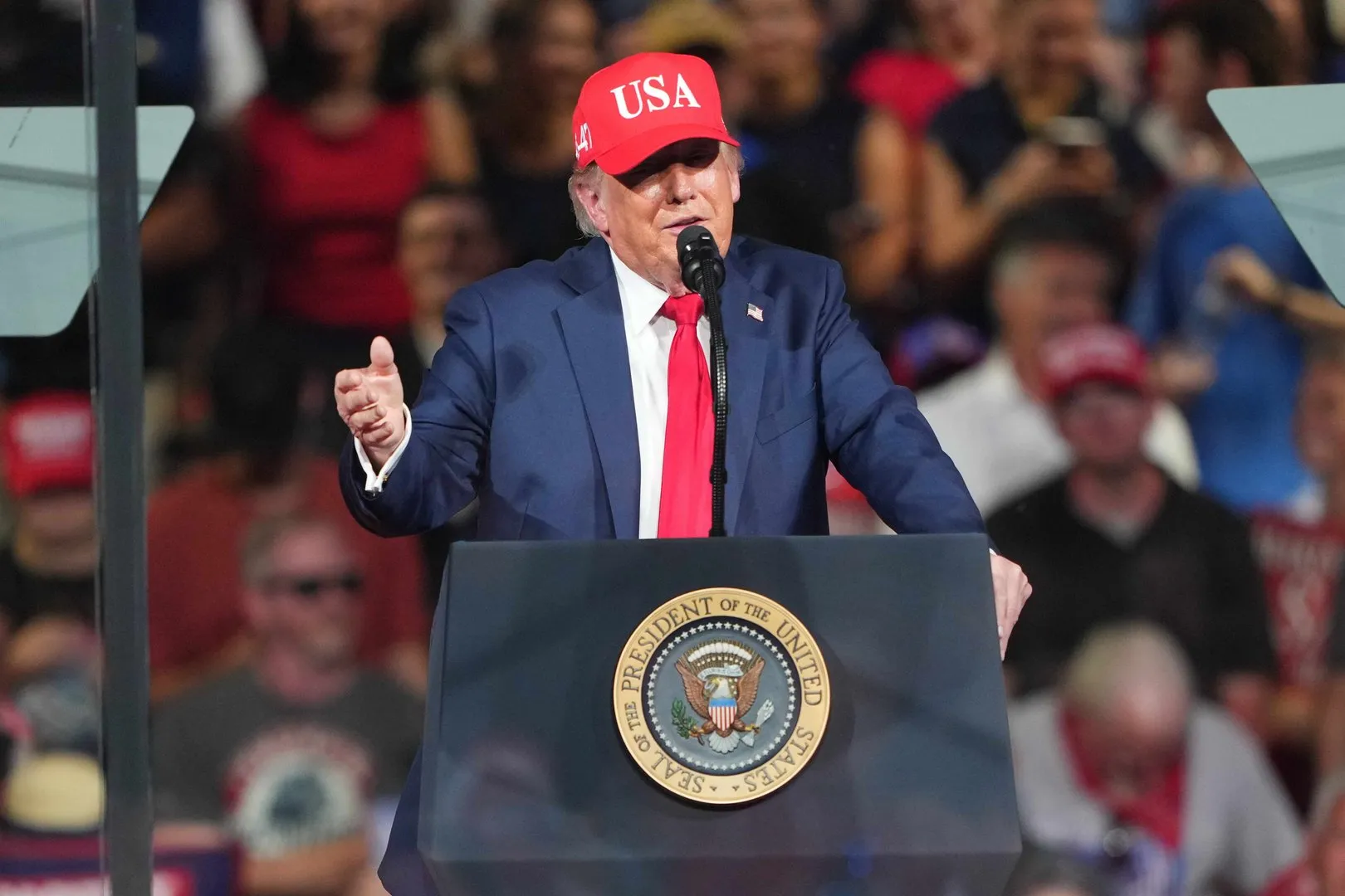 Trump, Fed Faiz Artışı Sonrası Meksika ve Avrupa ile Ticareti Bitirme Tehdidinde