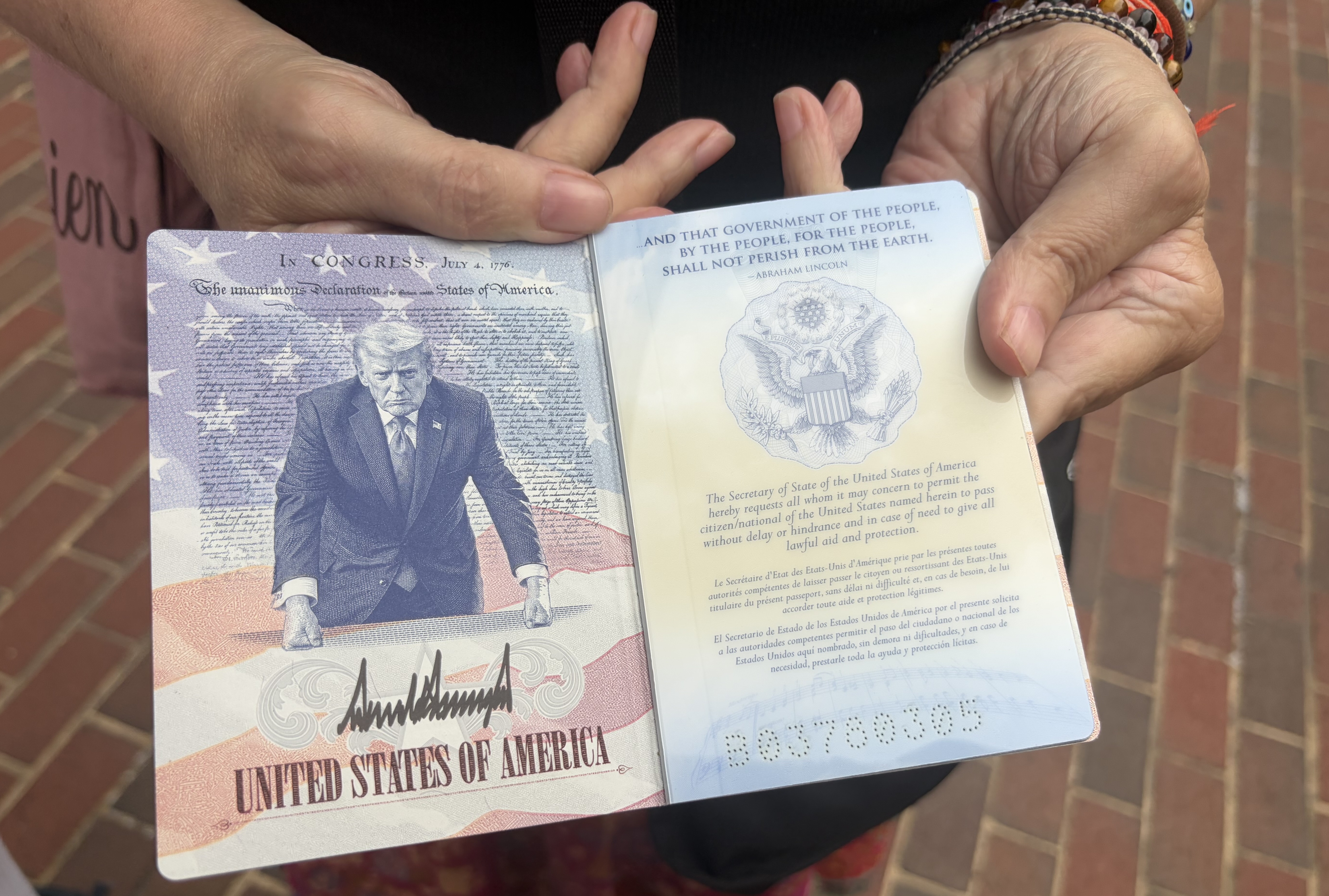 Trump'ın fotoğrafı yeni ABD pasaportlarında: Nasıl alınır veya kaçınılır