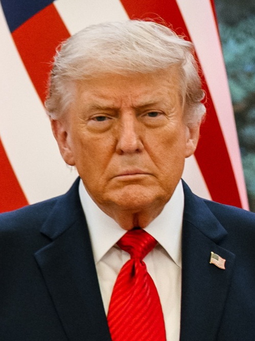 Trump'ın Ziyareti Öncesi California Golf Sahasında Silahlı Şahıs Yakalandı