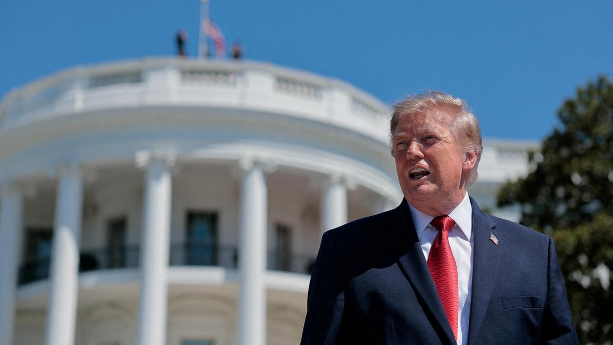 Trump'ın 100 bin dolarlık H-1B vize ücreti davası sürüyor