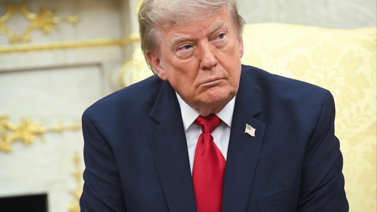 Trump Hormuz planından vazgeçti, İran ablukasını sürdürüyor
