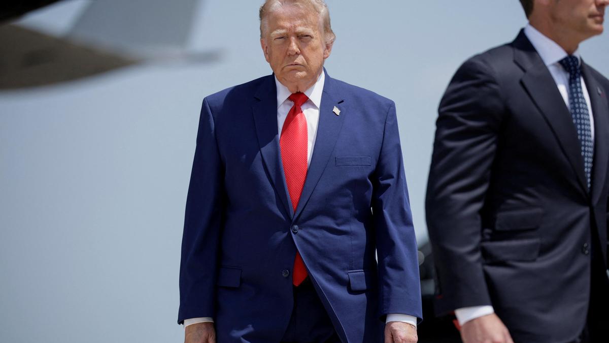Trump: Hürmüz Boğazı'na Yönelik Her İran Saldırısında Köprü veya Santral Vurulacak