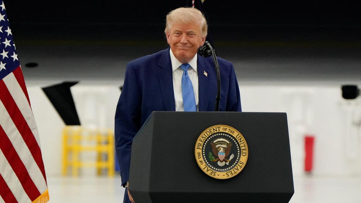 Trump: Hürmüz Boğazı'na geçiş ücreti tehdidi, İran anlaşması için 60 gün süre tanıdı