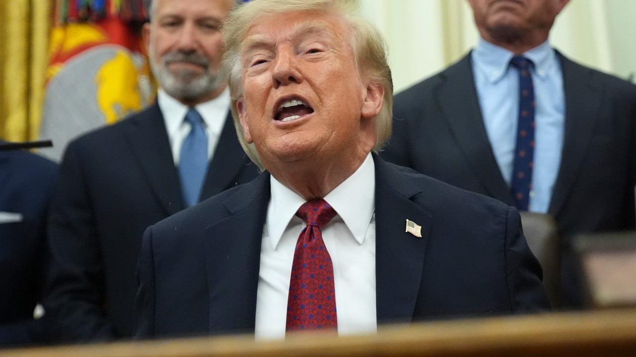 Trump'tan Hürmüz Açıklaması: Çin'e 'Pasif Kalma' Övgüsü