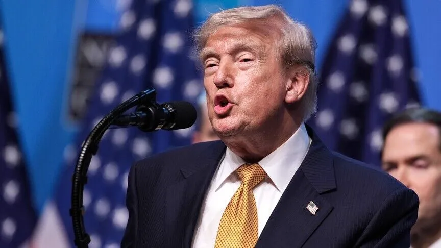 Trump: Hürmüz'deki yüzde 20 ücret yerine Körfez anlaşmaları