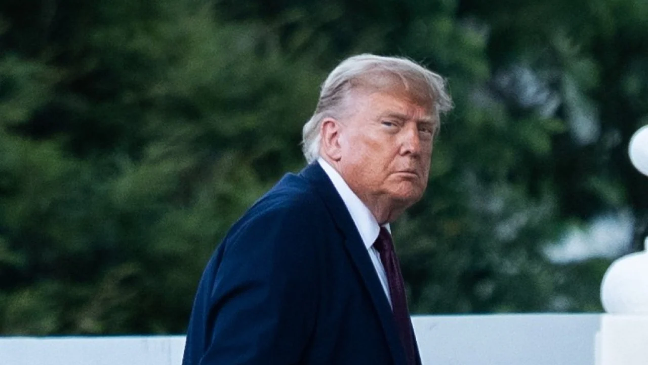 Trump, iki partili konut yasasının imzasını iptal etti