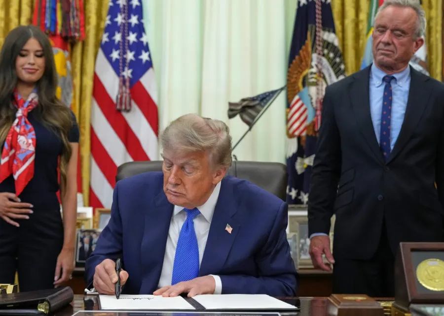 Trump'ın Aşı Kararına Muhalefetten Sert Tepki