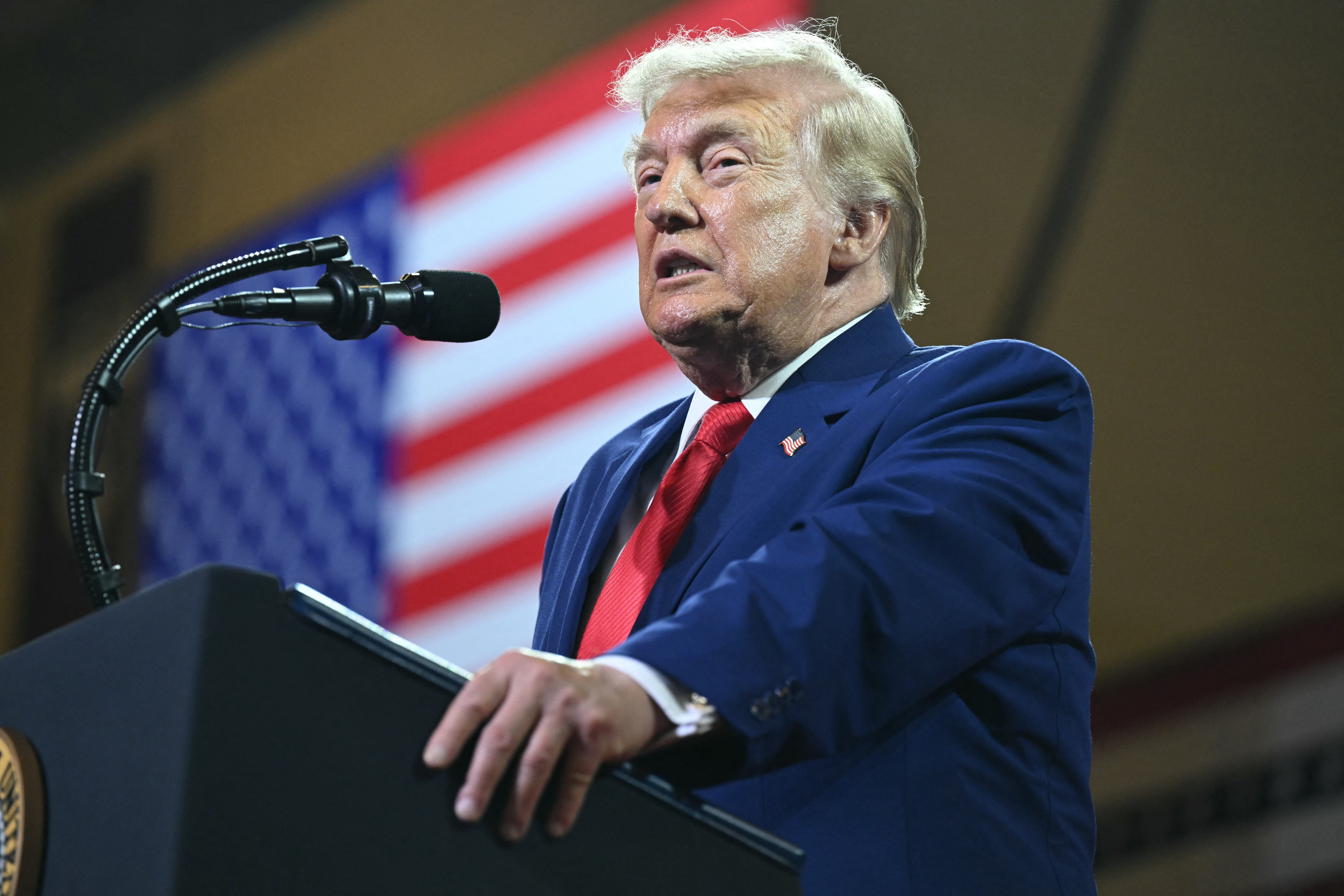 Trump'ın Yeni Küresel Tarifeleri Ticaret Ortaklarını İsyana Sürüklüyor