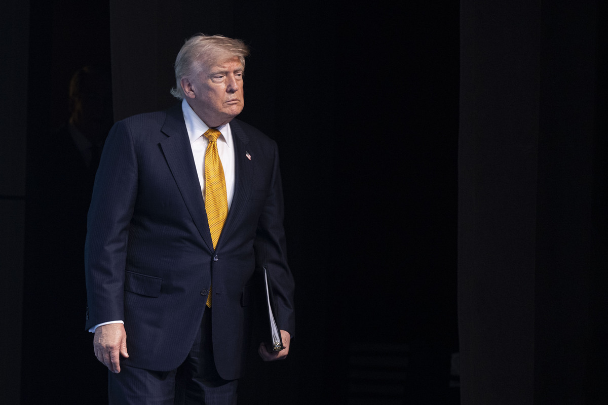 Trump: İran'la anlaşma şansı yüksek, görüşmeler sürüyor