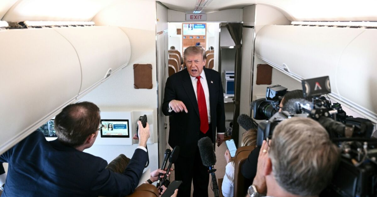 Trump'tan İran'a 'iyi şans' mesajı: Anlaşma umudu, saldırı ihtimali