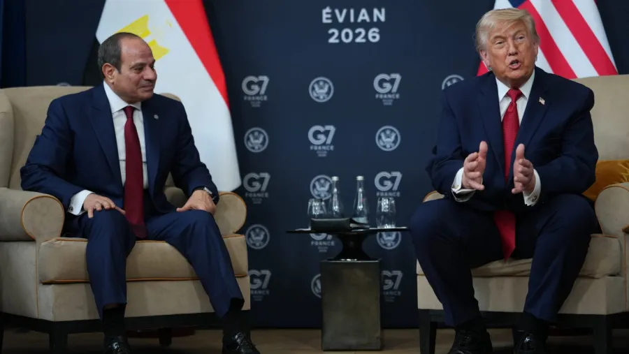 Trump İran anlaşması için 'henüz nihai değil' dedi, yeni istihbarat şefi ataması ertelendi