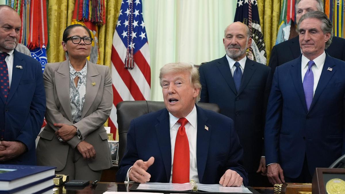 Trump: İran ile savaş değil anlaşma yakın