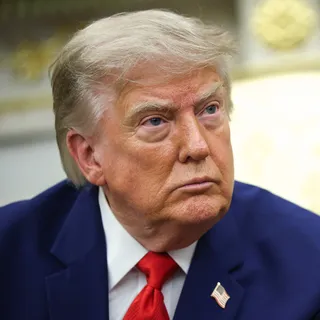 Trump İran'a 'büyük saldırı' sinyali verdi