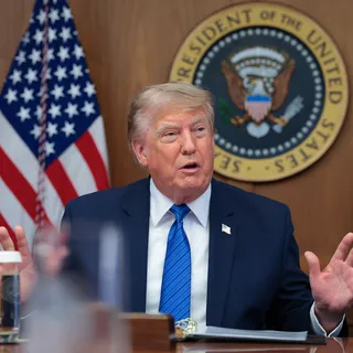Trump İran'ın enerji tesislerine saldırıyı değerlendiriyor
