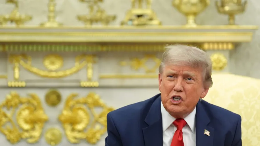 Trump: İran, Hürmüz Boğazı'nda ateşkesi ihlal etti