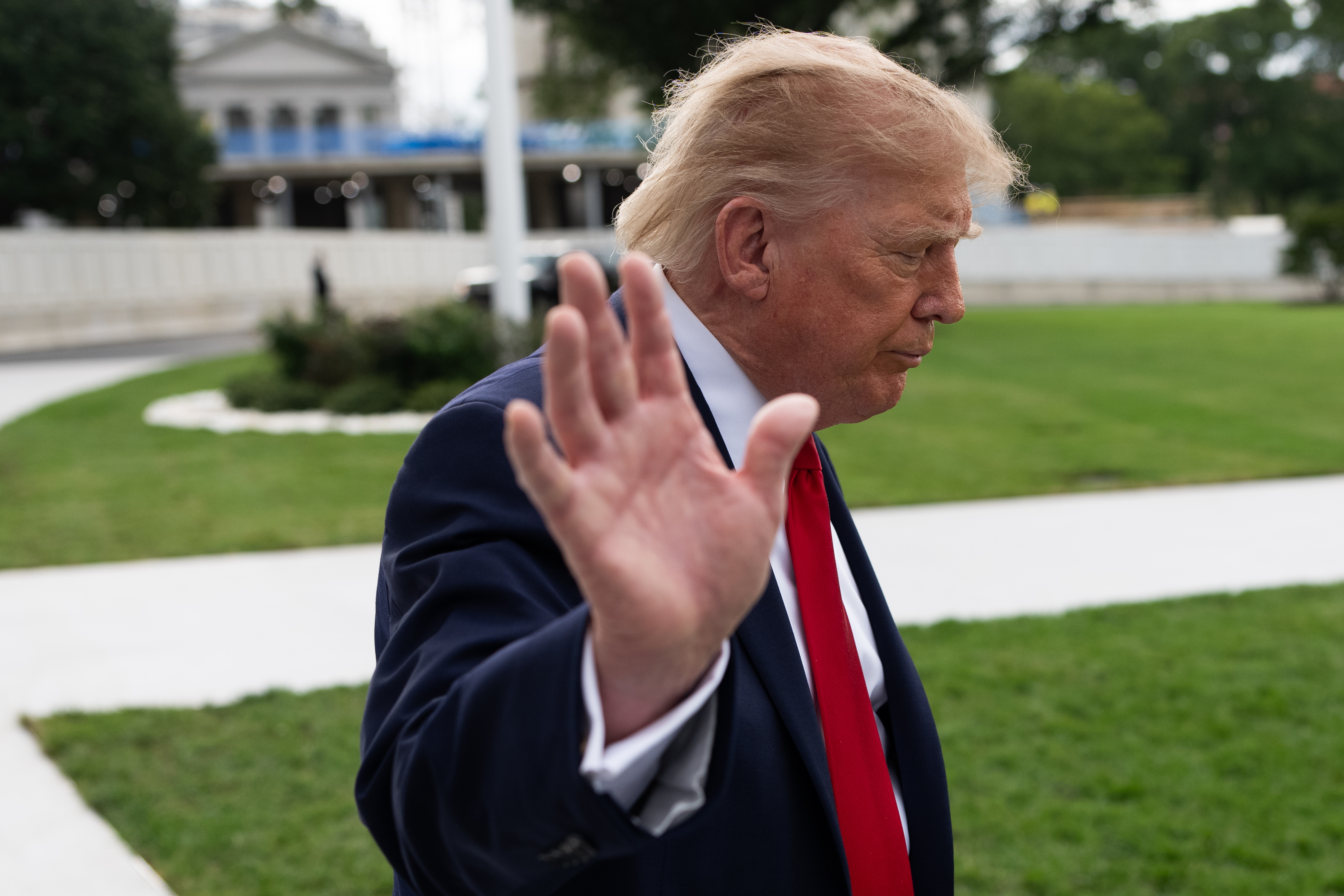 Trump, İran'ın Hürmüz Boğazı Planını "Kabul Edilemez" Buldu