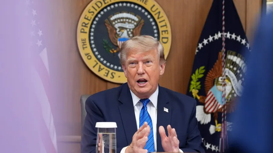 Trump İran saldırısını erteledi; sağlık sigortası hamlesi seçim söylemiyle çelişiyor