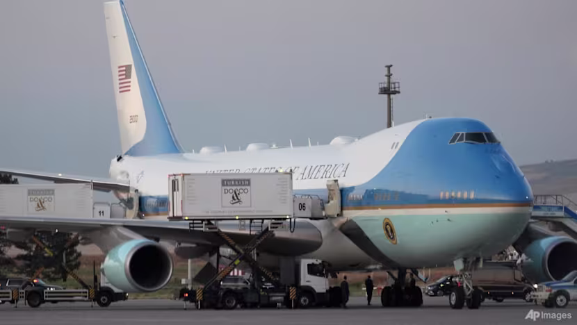 Trump, İran tehdidi nedeniyle Türkiye'den gizli uçakla ayrıldı