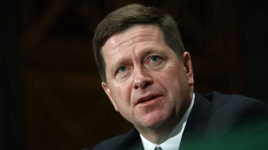Trump'ın istihbarat şefi adayı eski SEC Başkanı Clayton