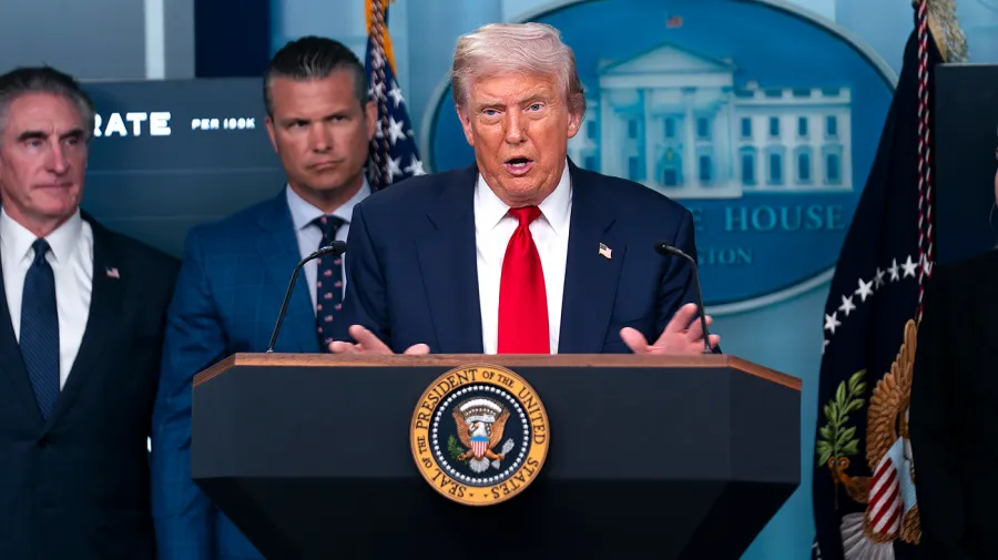 Trump, enerji fiyatlarını düşürmek için Jones Yasası muafiyetini uzattı