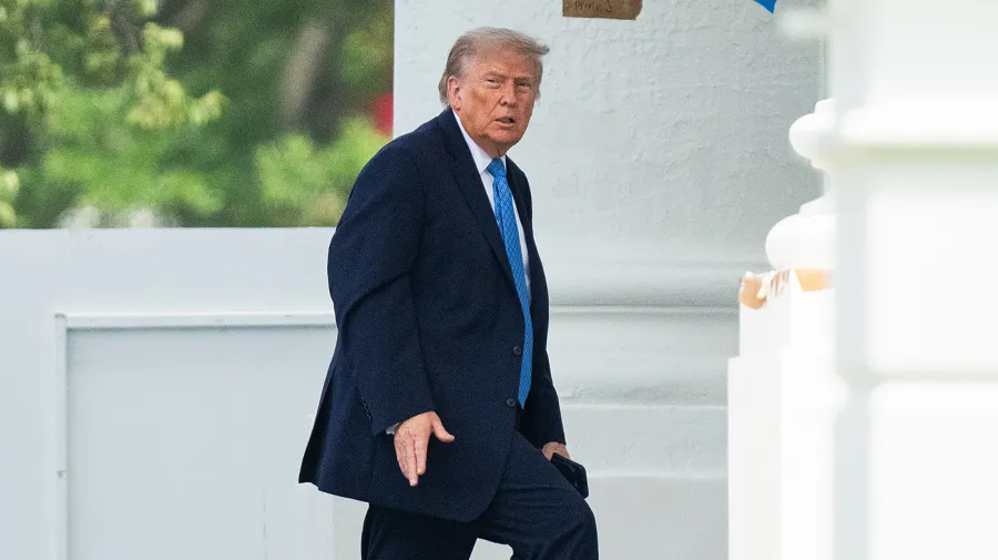 Trump, 'Komünizm' tehdidiyle seçim kampanyasını başlattı