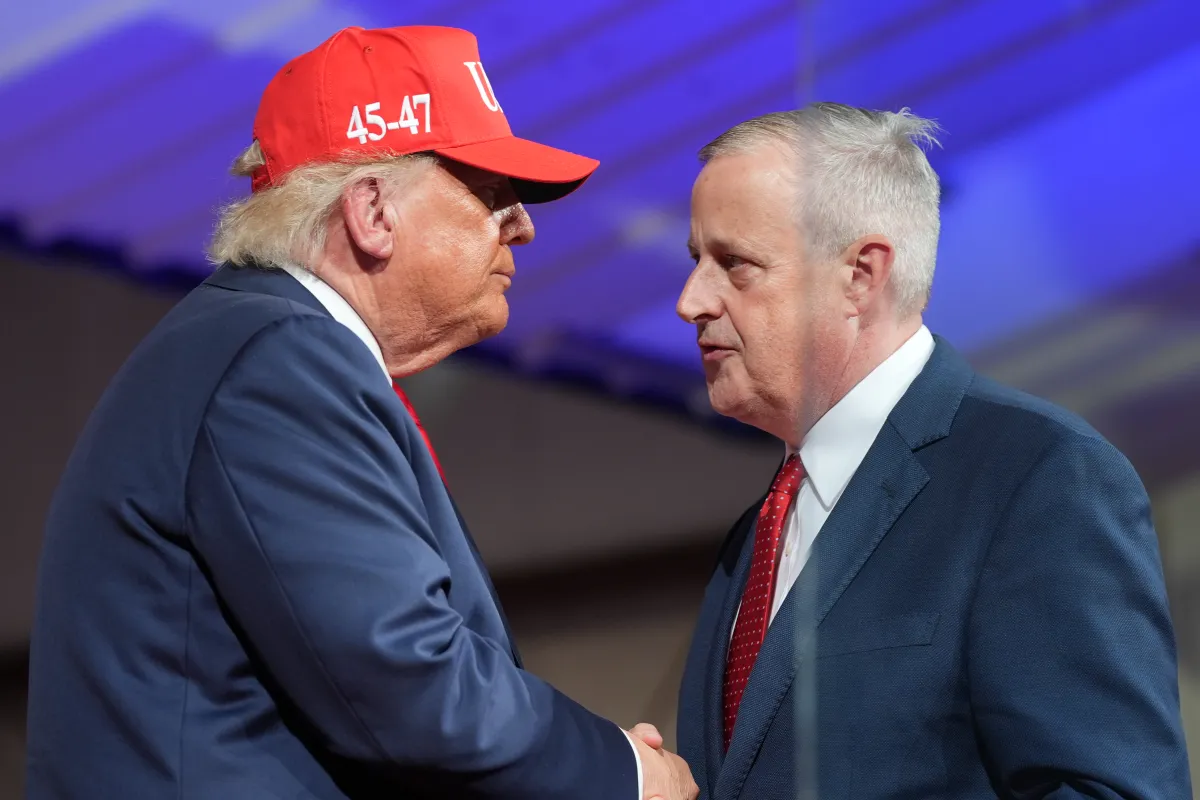 Trump, Kuzey Karolina'daki Cumhuriyetçi adayı Whatley için endişeli