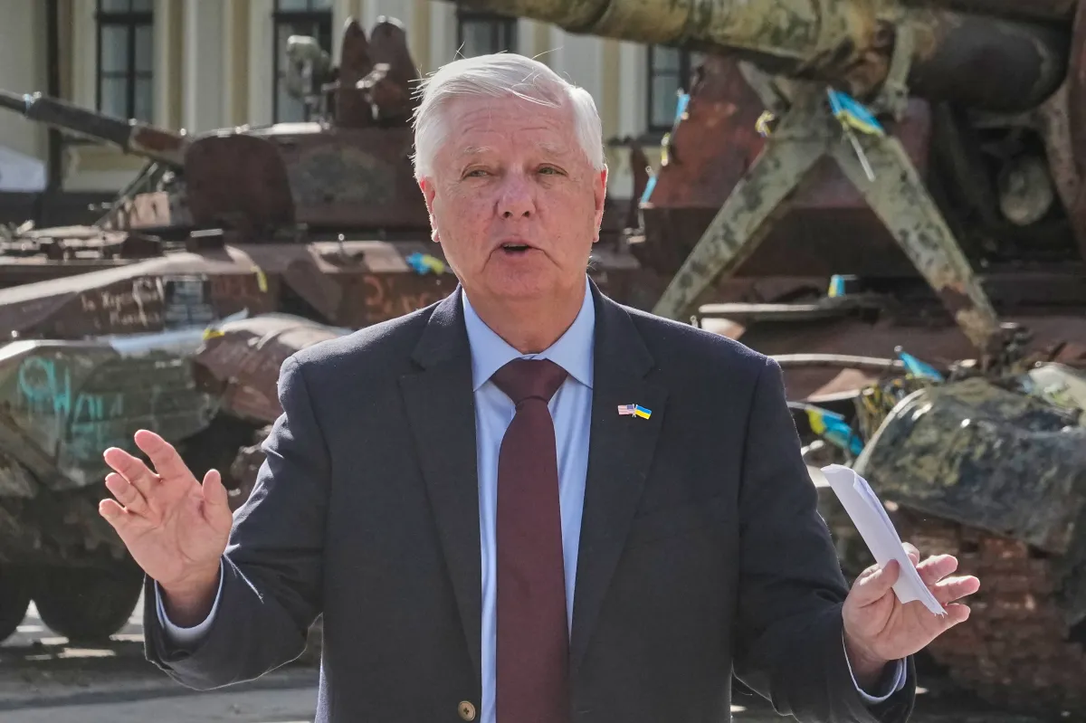 Trump, Lindsey Graham'ın Zehirlenmiş Olabileceğini Sordu