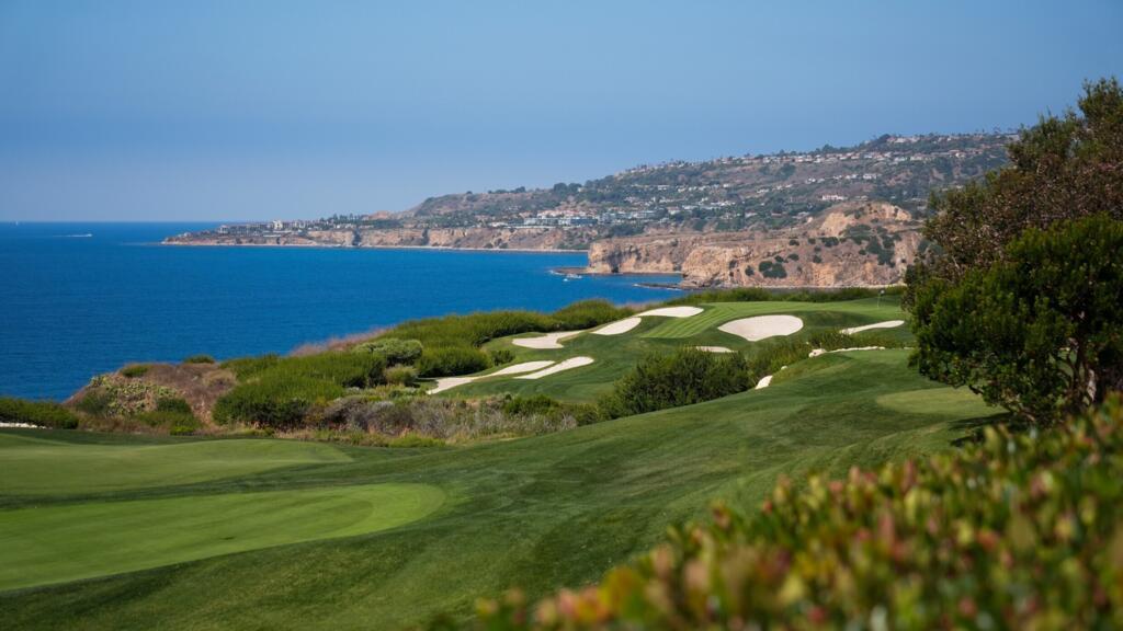 Trump'ın Los Angeles'taki golf sahası önünde silahlı şüpheli gözaltına alındı