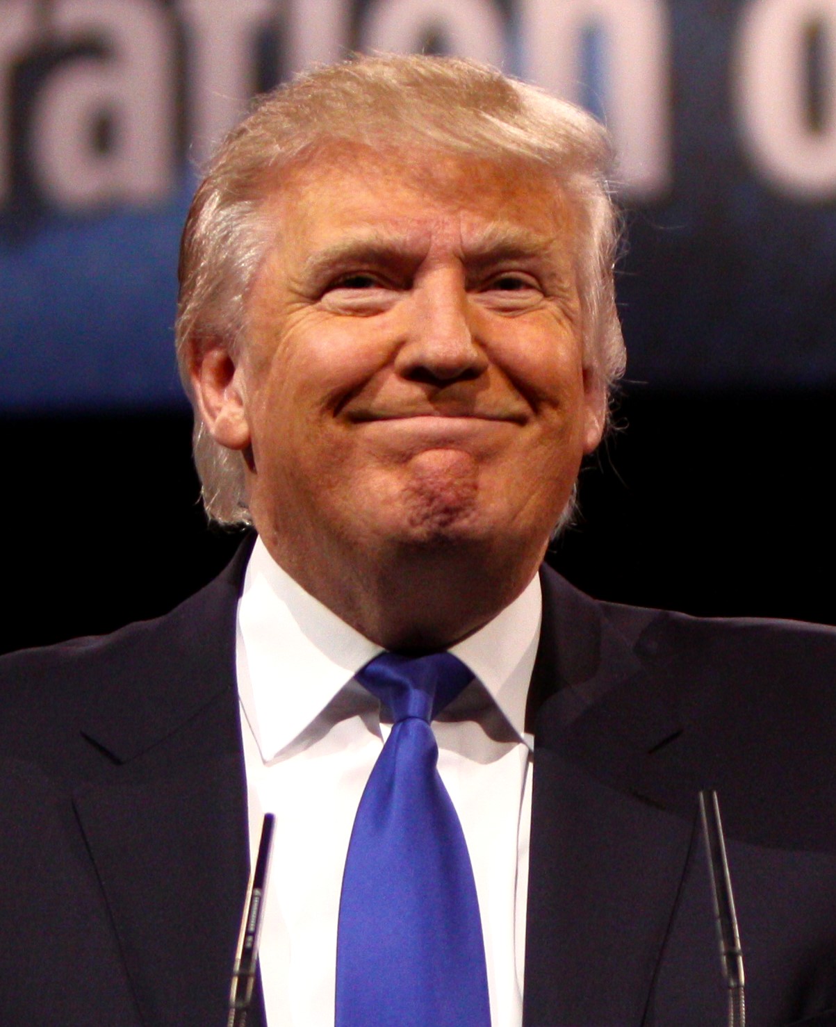 Trump Medyayı Dönüştürmeye Çalışıyor