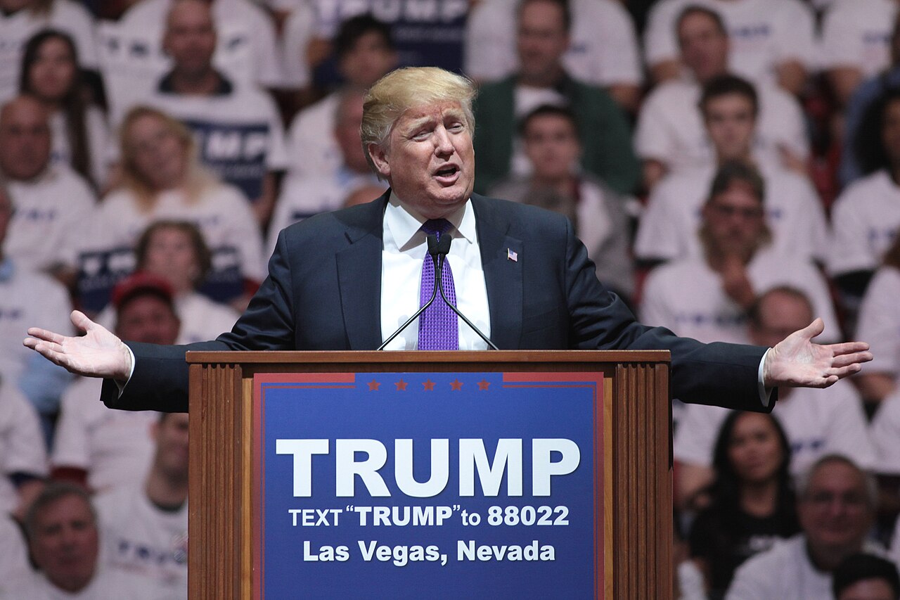 Trump mitinginde polis şehidine yuhalama tepkisi