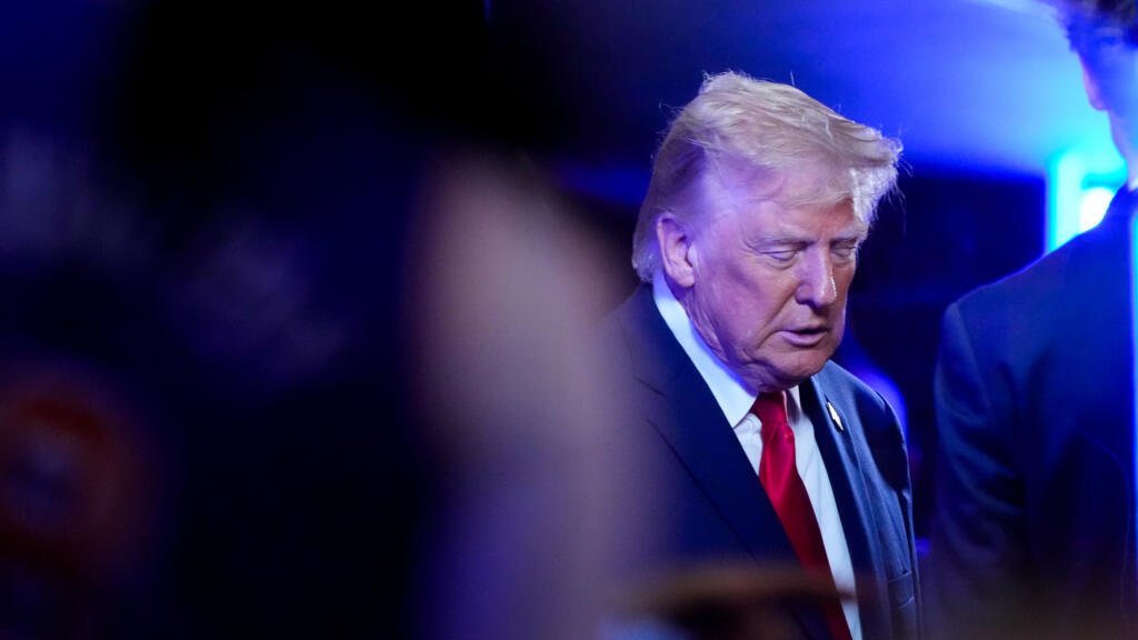 Trump New York'ta NBA Finali'nde Yuhalandı