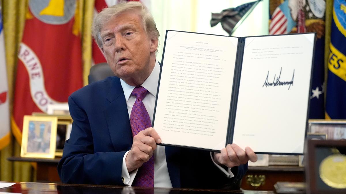 Trump: Ontario Gölü'nün adı 'Lake America' olarak değiştirildi