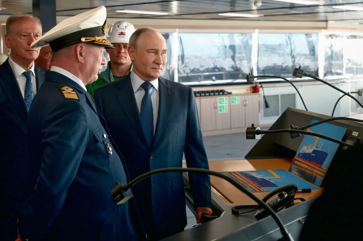 Trump'ın Ortadoğu Politikası Müttefikleri Putin'in Arktik'i̇ne İtiyor