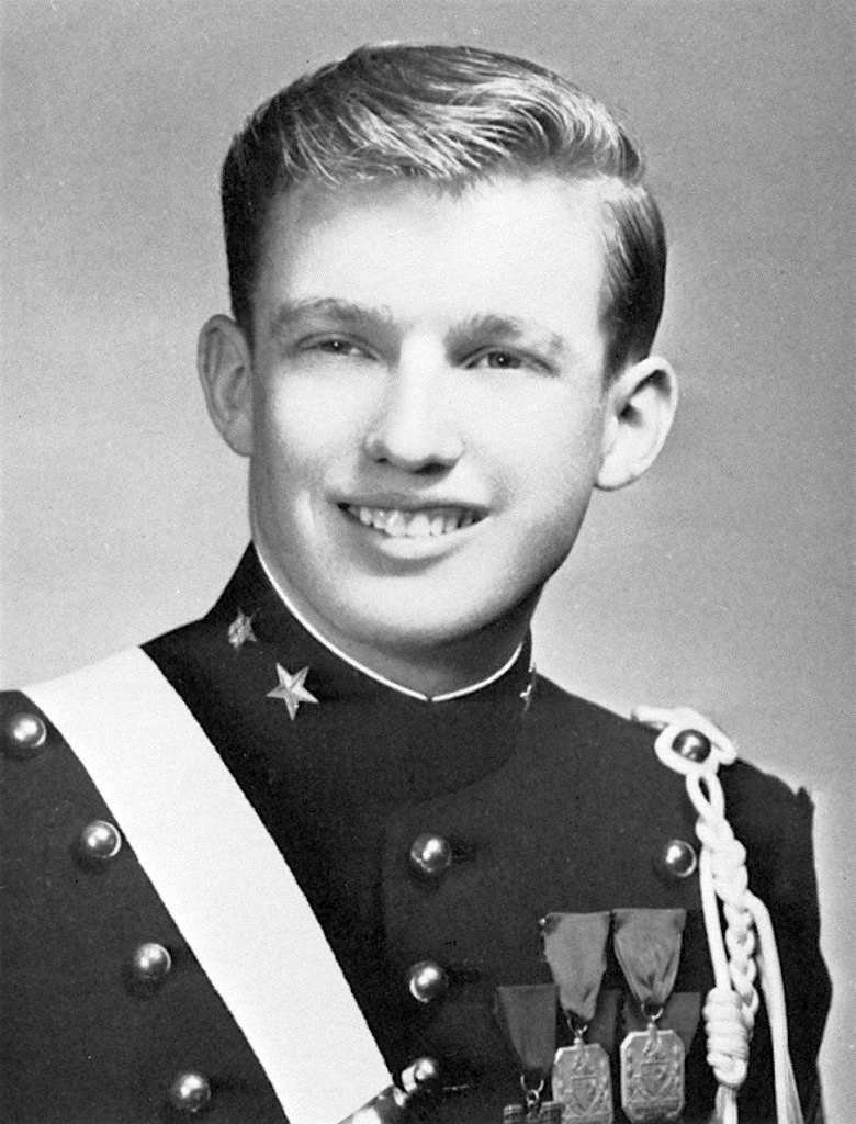 Trump'tan Özel Okullara Vergi Muafiyeti Tehdidi
