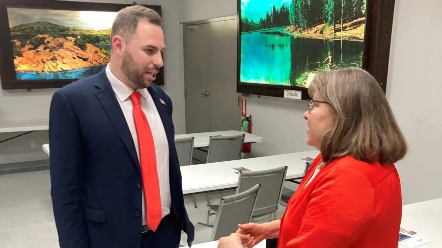Trump'ın Papazları Oklahoma'da İkinci Tura Kaldı