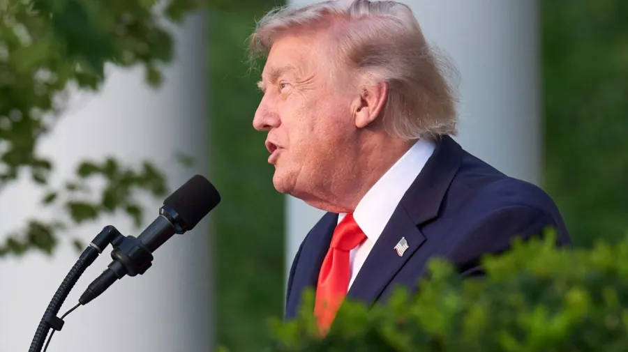 Trump'tan ilerici adayların zaferine 'komünist' tepkisi