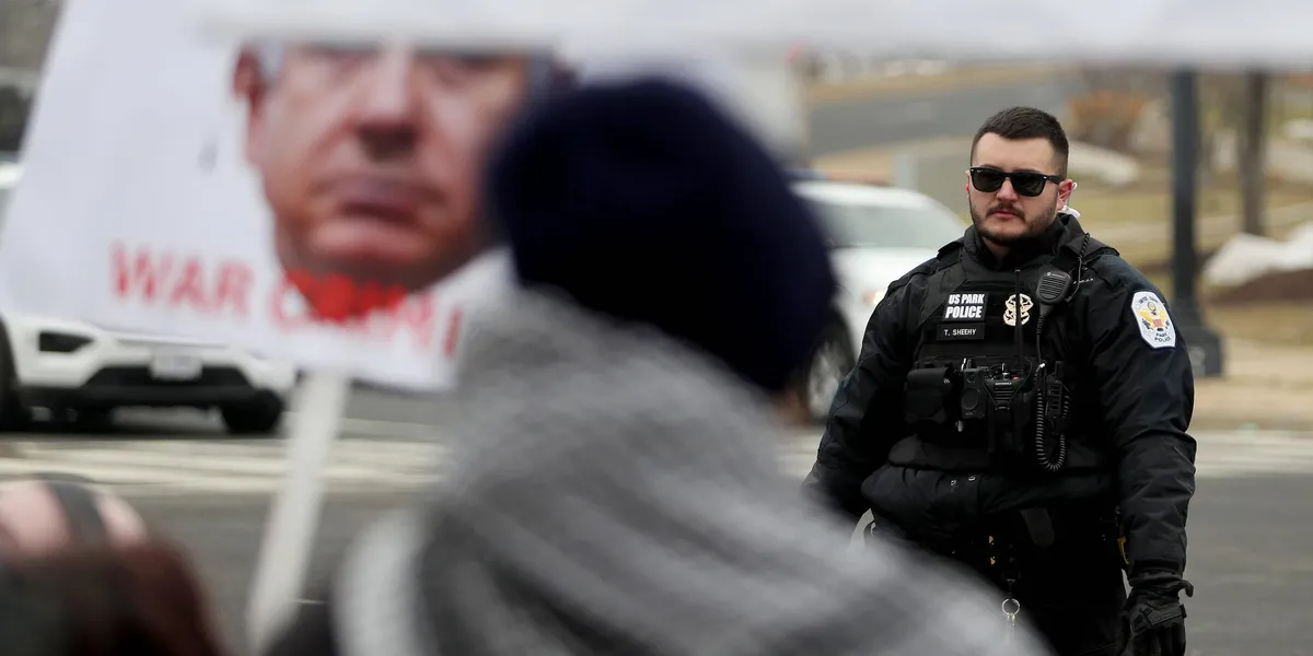 Trump protestocuları terörist ilan ediyor: Ne kadar ileri gidecek