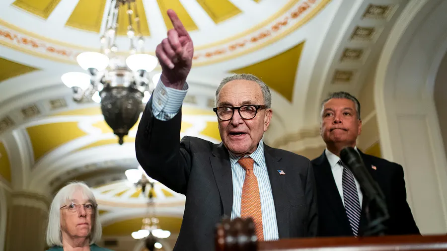 Trump'ın Rus Dizel Anlaşmasına Demokratlardan Sert Tepki
