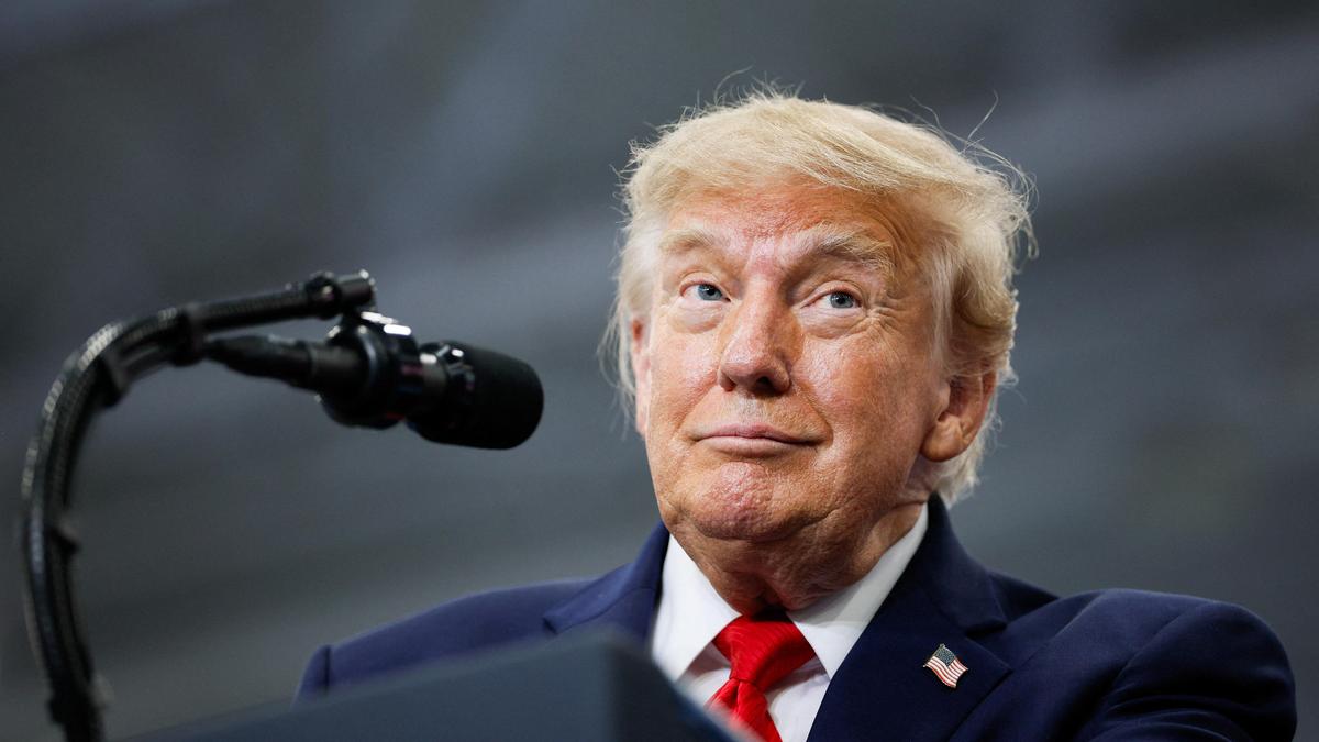 Trump: Rus dizeli bize değil, dünya piyasalarına gidiyor