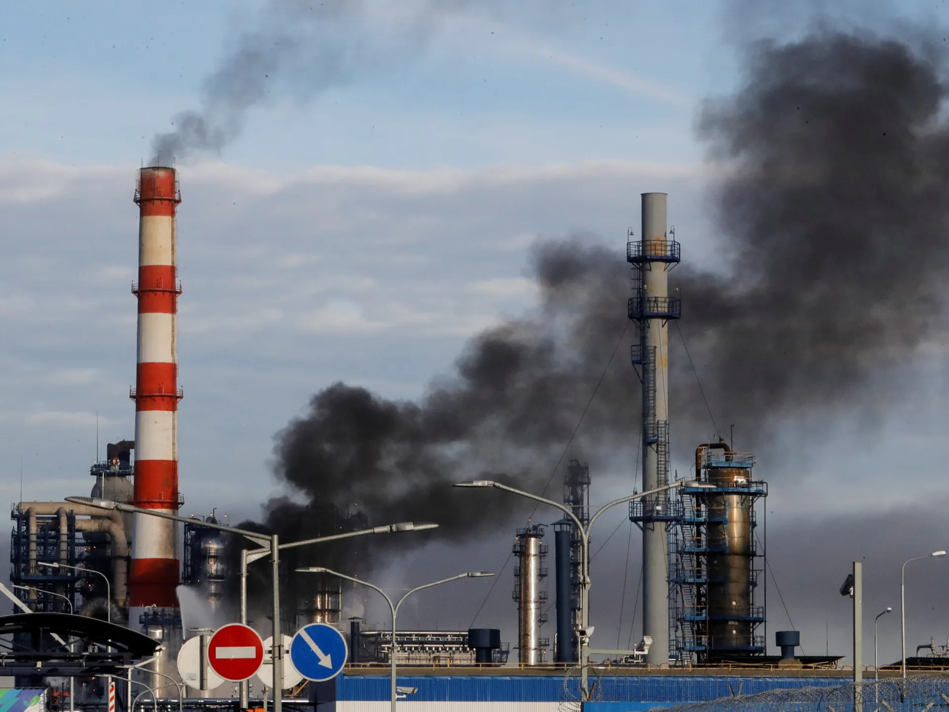Trump'ın Rus Petrolüyle Aşk-Nefret İlişkisi: 'Enerji Ateşkesi' Tartışmaları