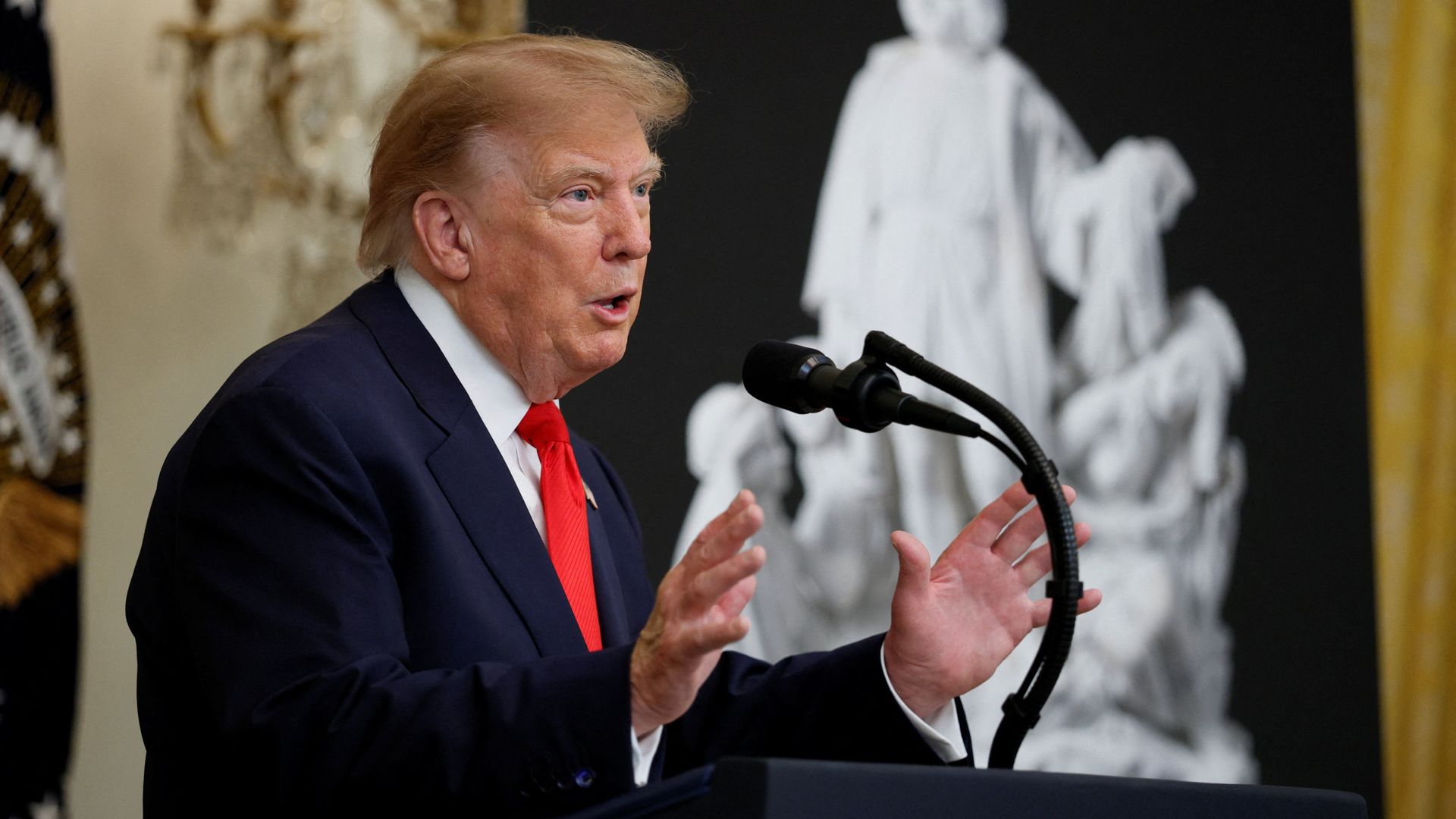 Trump: Rusya 300 bin ton dizel gönderecek