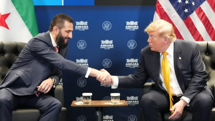 Trump, Suriye'yi terör listesinden çıkarma sözü verdi