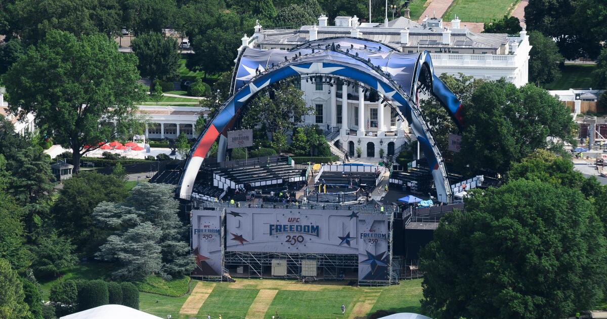 Trump'ın Doğum Gününde Beyaz Saray'da UFC Etkinliği: 'Yasadışı' ve 'Yozlaşmış' Davası