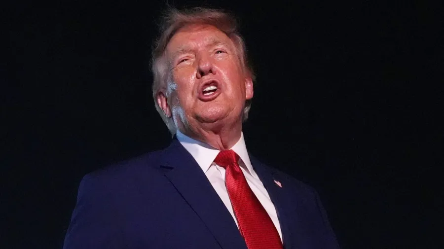 Trump, Umman'a İran anlaşması için hava saldırısı tehdidinde bulundu