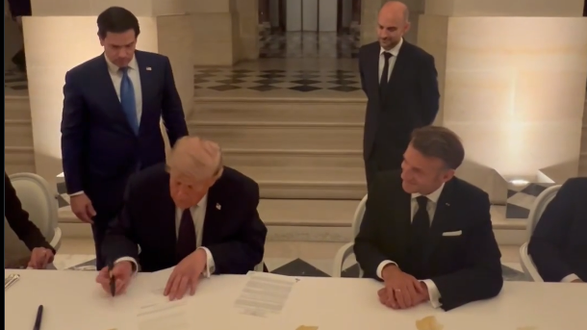 Trump ve İran Cumhurbaşkanı Batı Asya Savaşını Bitirme Anlaşması İmzaladı