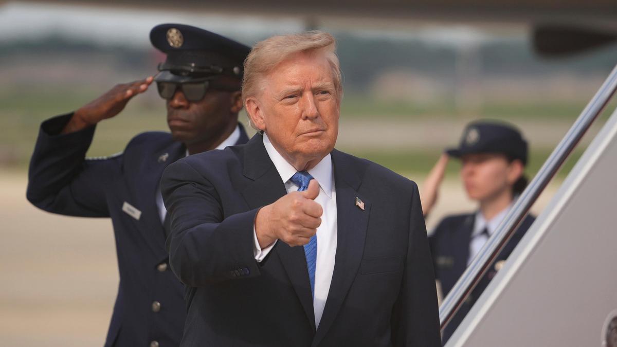 Trump: Venezuela'nın 65 milyar varil petrolü üzerinde anlaşma sağladık